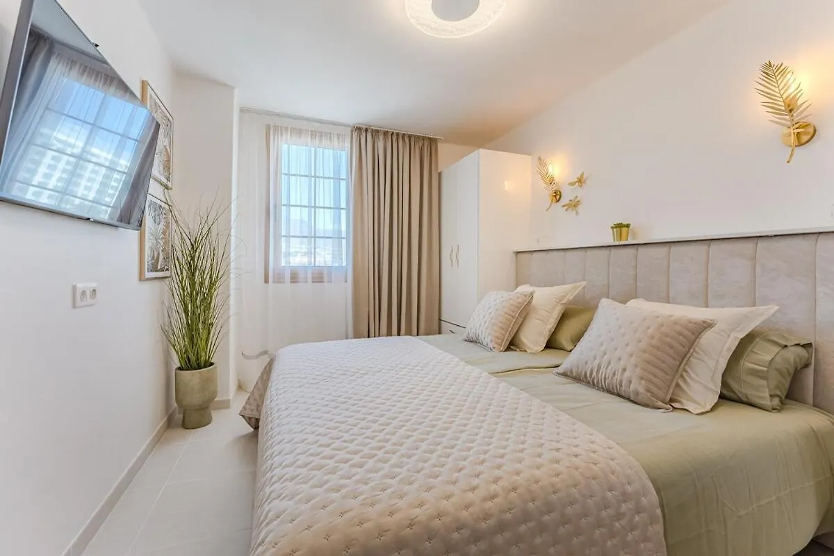 Apartamento Relax Tropical Lux 1 Sea Line Playa de las Américas 0*,